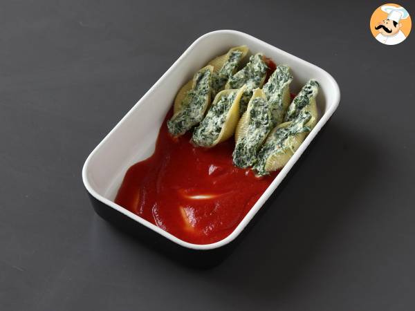 Conchiglioni, gefüllt mit Ricotta und Spinat: ein unwiderstehliches vegetarisches Gericht aus dem Ofen - Zubereitung Schritt 7